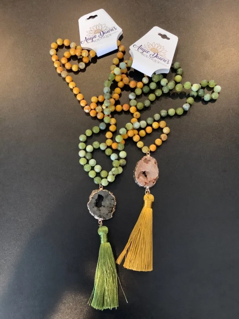 Glossy-coated  Beaded necklace with Geode Stone and Tassel