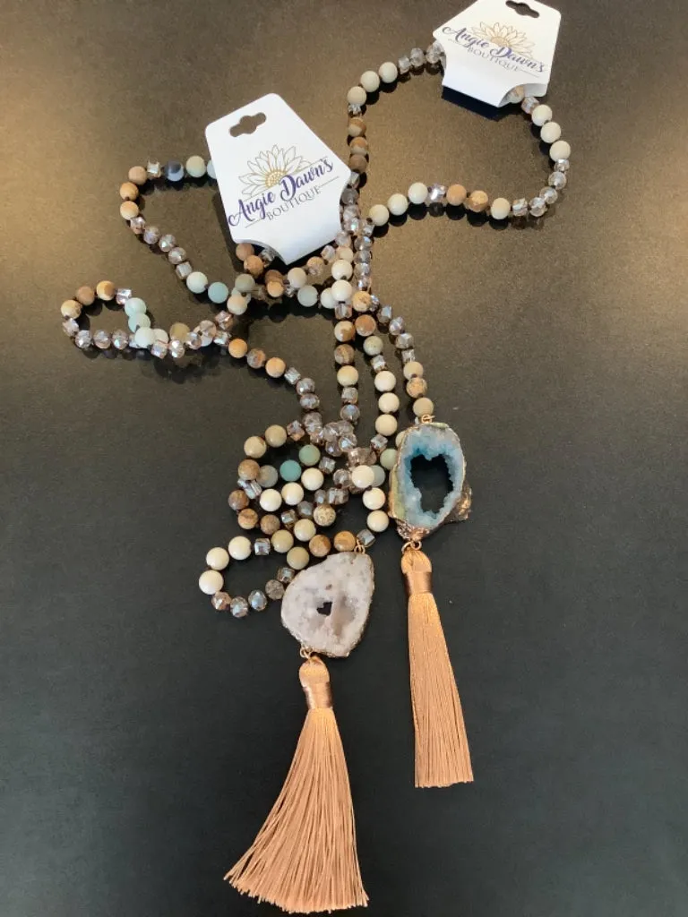 Glossy-coated  Beaded necklace with Geode Stone and Tassel